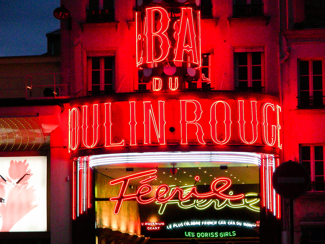 quitandtravel preeti.photography travel photography Moulin Rouge Paris France world travel